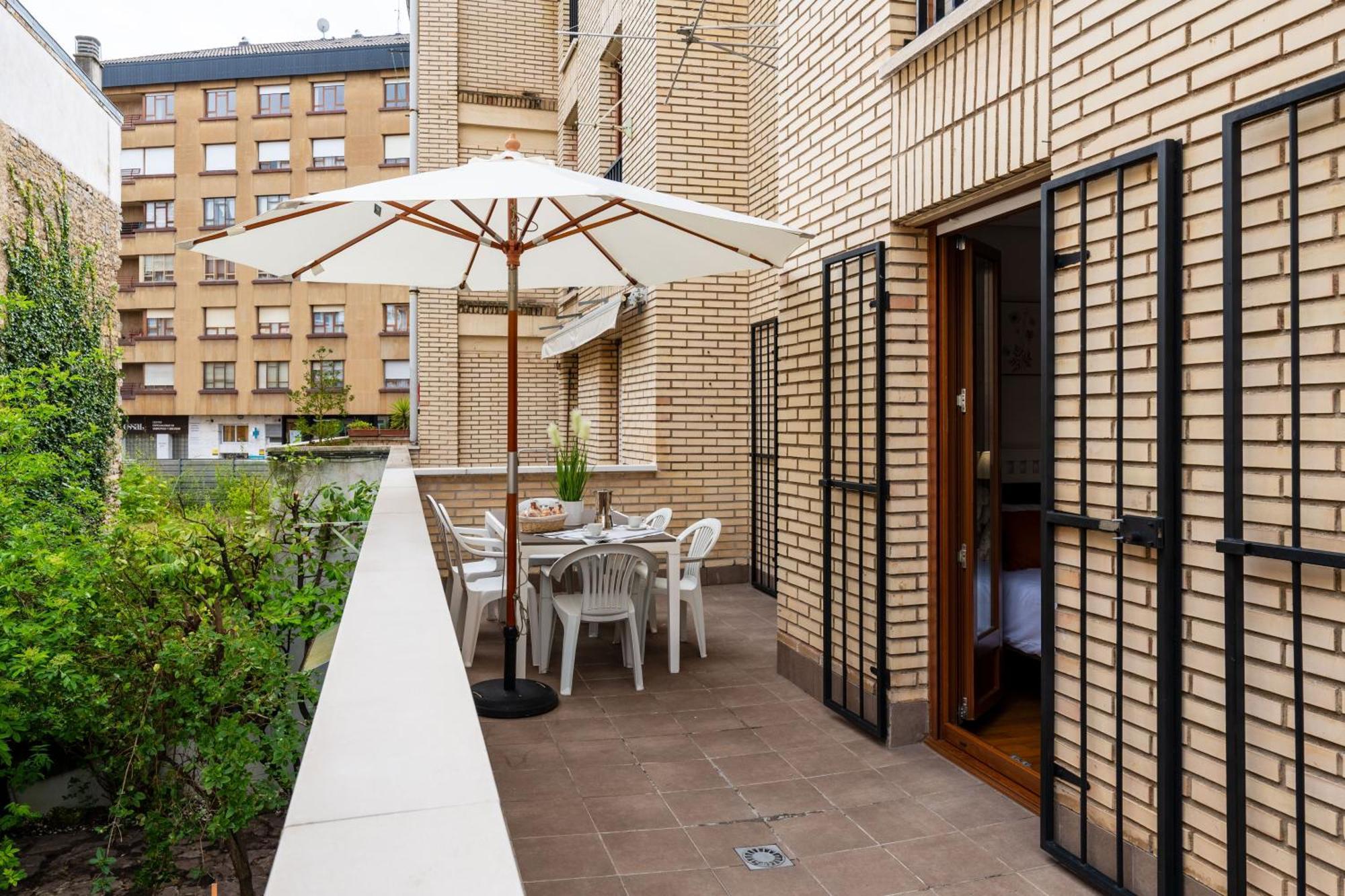 Dolce Vita Centro Vitoria-Gasteiz Exteriör bild